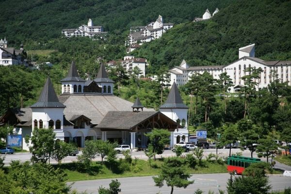 △사진은 부영그룹 무주덕유산리조트 전경.