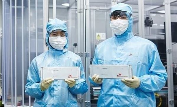 SK이노베이션이 페라리의 첫 양산형 전기차에 들어갈 배터리를 공급한다.