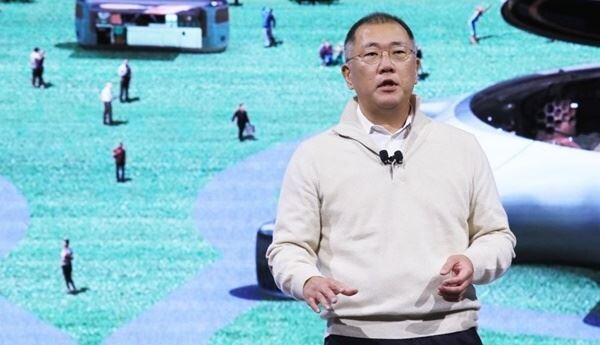 6일 현대자동차그룹에 따르면 이 회사는 중국 신종 코로나바이러스 감염증 사태로 경영에 어려움을 겪고 있는 중소 부품 협력사들을 위해 대규모 긴급 자금 지원에 나선다. 또한 부품 협력사의 중국 공장 방역 강화를 통해 현지 임직원 안전을 확보하고, 공장 조기 생산 재개 방안을 모색한다. (사진제공=연합)