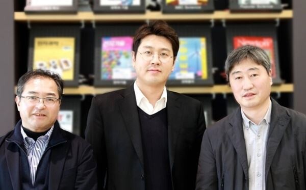 삼성전자가 차세대 배터리로 주목받고 있는 '전고체전지'의 수명과 안전성을 높이고 크기는 반으로 줄이는 원천 기술을 세계적인 학술지 '네이처 에너지'를 통해 공개했다고 10일 밝혔다. 왼쪽부터 해당 기술을 개발한 삼성전자 유이치 아이하라 엔지니어(교신저자), 이용건 연구원(1저자), 임동민 마스터(교신저자). (사진제공=삼성전자)