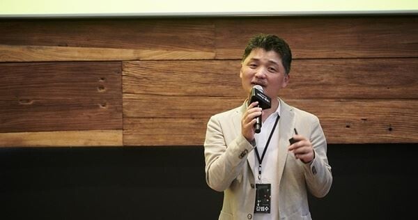 이달 27일 한진칼 주주총회를 앞두고 조원태 한진그룹 회장의 우군으로 알려진 카카오가 갑자기 보유 중인 한진칼 지분 일부를 처분해 주목된다. (사진제공=연합뉴스)