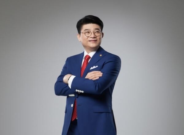 최철홍 보람그룹 회장[사진제공=보람그룹]