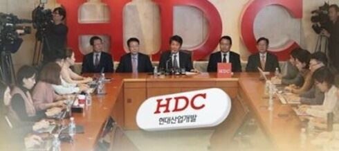 HDC현대산업개발이 당초 이달 말로 예정됐던 아시아나항공의 유상증자·회사채 발행 등을 통한 인수대금 납입을 사실상 연기했다./ (사진=연합뉴스TV)