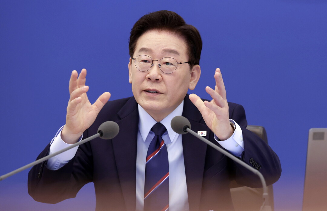李 대통령 ‘약탈금융’ 직격…금융권,...