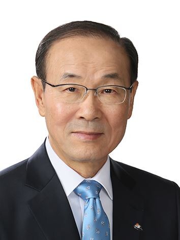 [사진 = 김용덕 손해보험협회 회장]