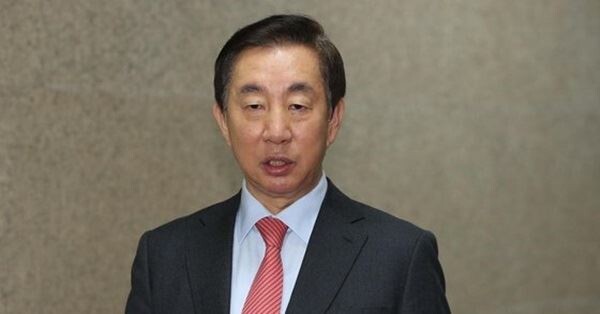 서울남부지검 형사6부(김영일 부장검사)는 "자녀를 국회의원의 직무와 관련해 부정채용한 혐의가 인정된다"며 김성태 의원을 뇌물수수 혐의로 불구속기소 했다고 22일 밝혔다. (사진출처=연합뉴스)