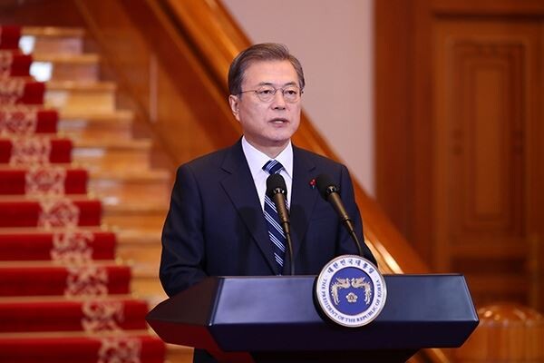 문재인 대통령이 7일 청와대에서 신년사를 발표하고 있다.[사진=연합뉴스]