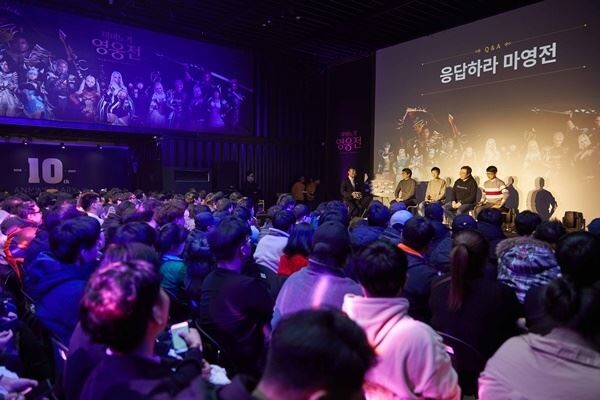 넥슨은 인기 액션 RPG ‘마비노기 영웅전’의 서비스 10주년을 기념해 오프라인 유저 행사 ‘마영전 10th ANNIVERSARY’를 지난 11일 성황리에 진행했다고 13일 밝혔다. (사진제공=넥슨)